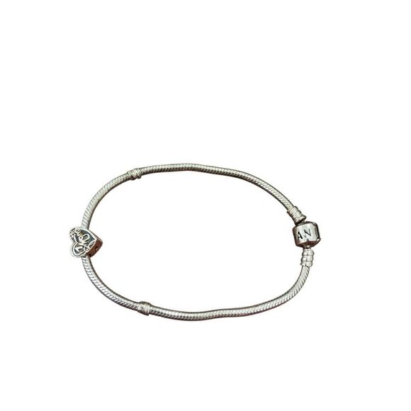 Pandora Sterling Silver Large 8" Bracelet with #1 Mom Heart Charm never worn - Picture 3 of 15